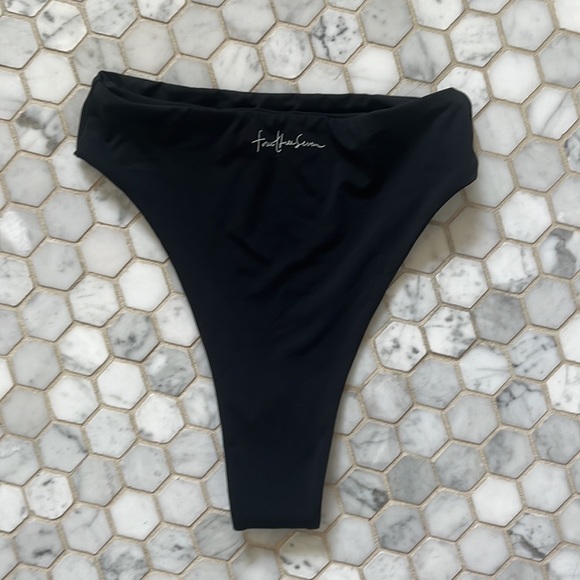 BRAND NEW 437 Aubrey Bottoms (high waisted) in black - Picture 4 of 7